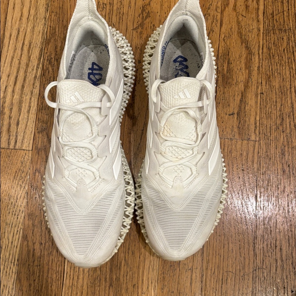 Adidas Sneakers